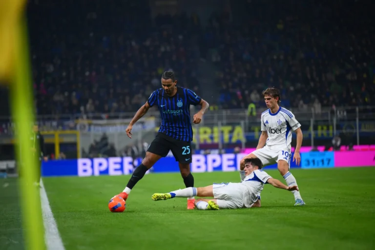 Manuel-Akanji-Inter-Milao.jpg