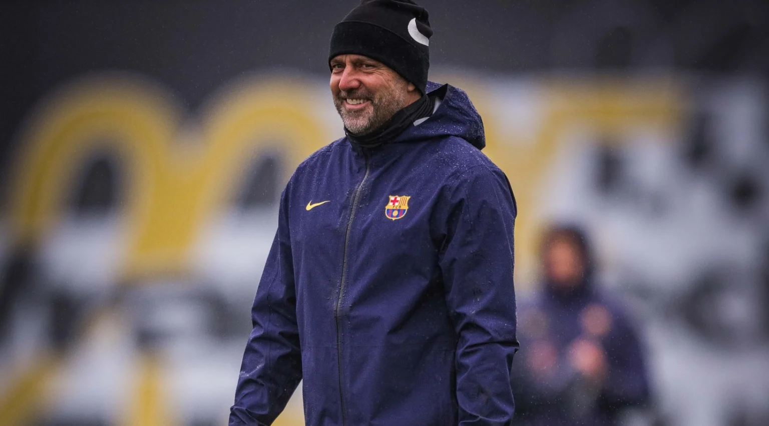Hansi-Flick-no-treino-do-Barcelona-1536x851.jpg